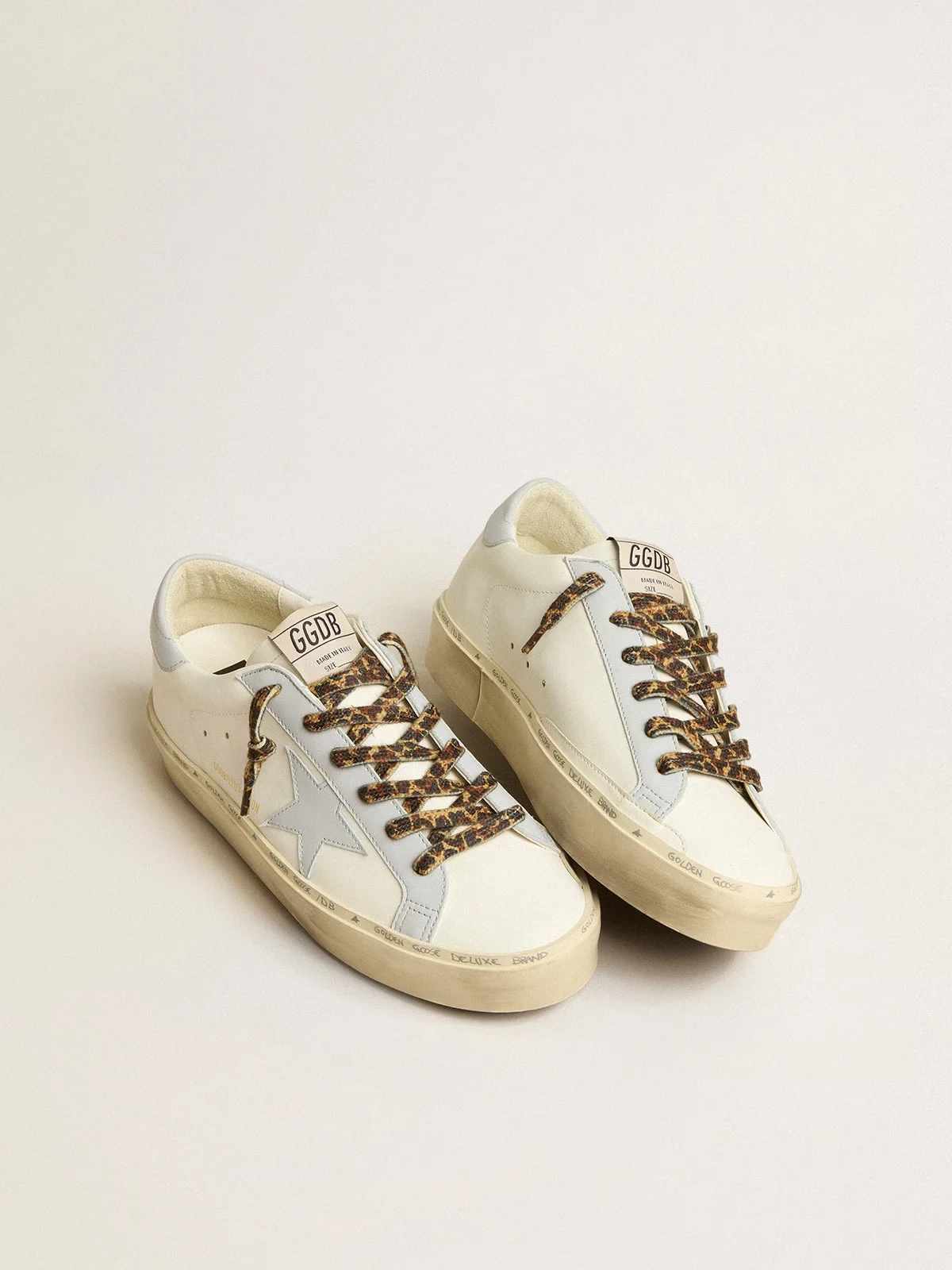 Classic Sneakers View 2